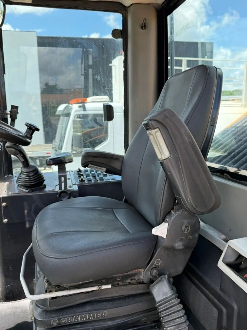 Pá Carregadeira - Case - 621E - 2021 - Foto 6