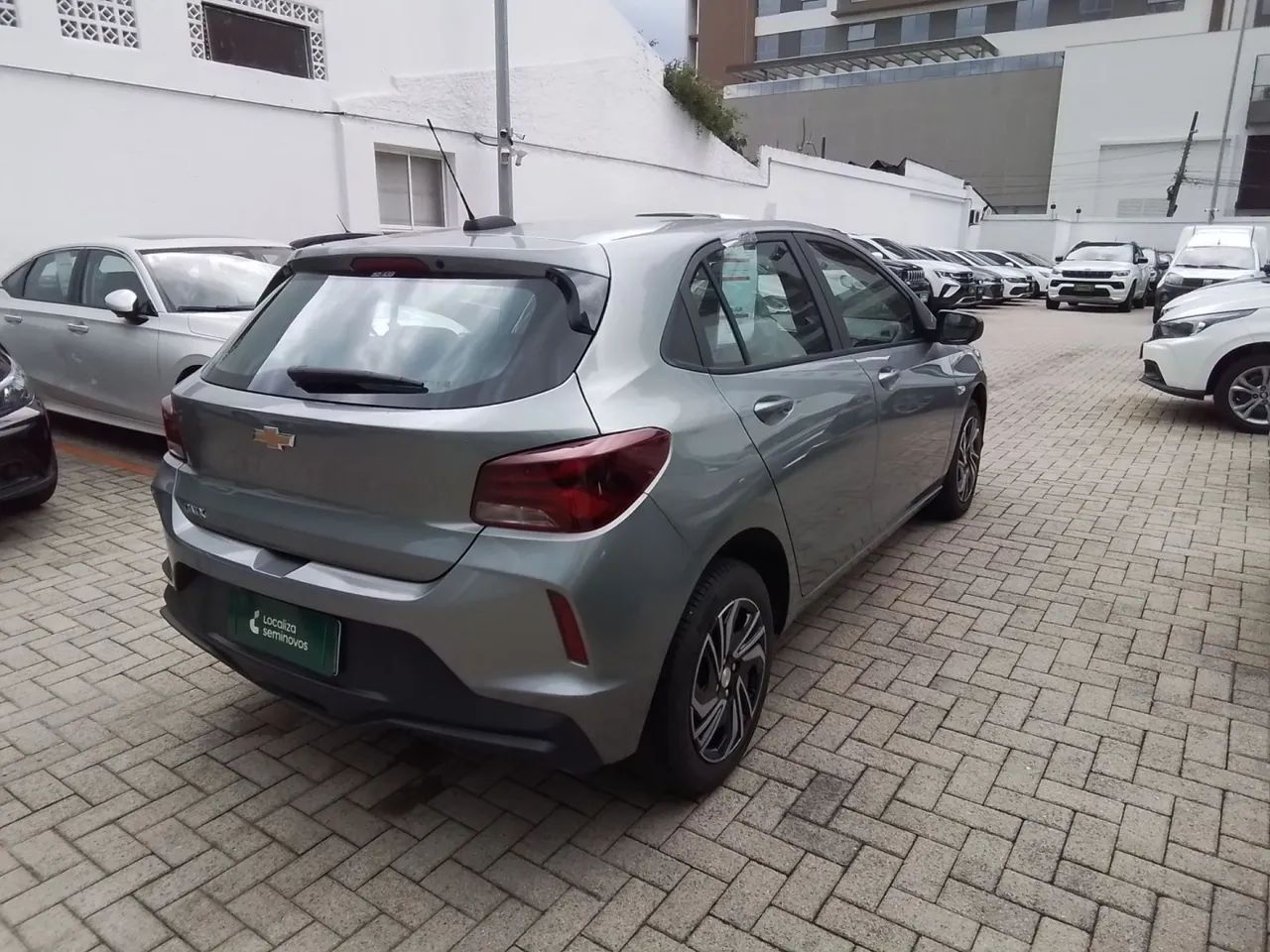 Chevrolet Onix Hatch 1.0 12V Flex Mec. 4P 2026 - Foto 4
