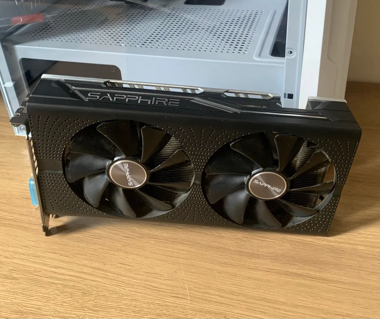 Placa de video Amd RX570 4GB SAPPHIRE PULSE - Foto 3