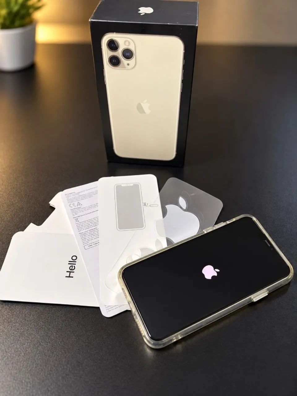 Iphone 11 Pro Max - Branco - Com Caixa