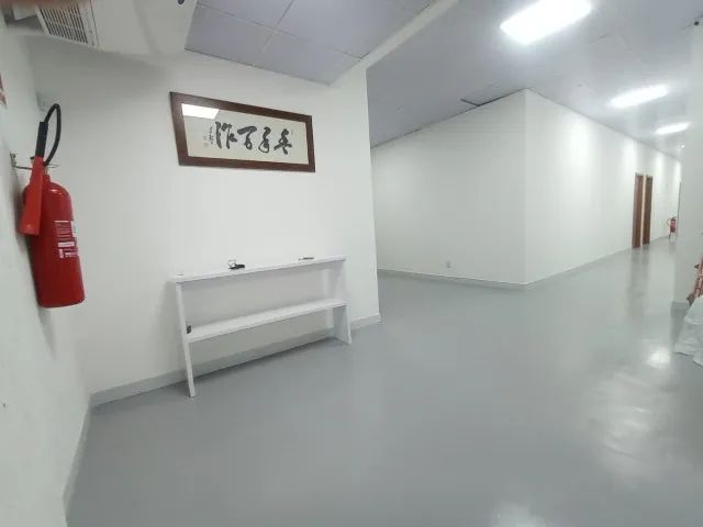 Sala Comercial 31m² Climatizada no 1º Piso em Condominio no Adrianopolis - Foto 2