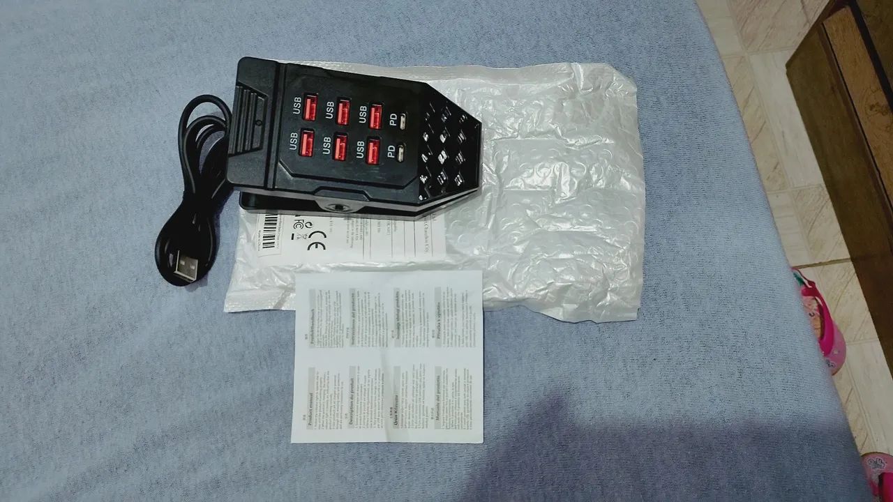 Hub tipo clip com 6 portas USB + duas tipo c - Foto 2