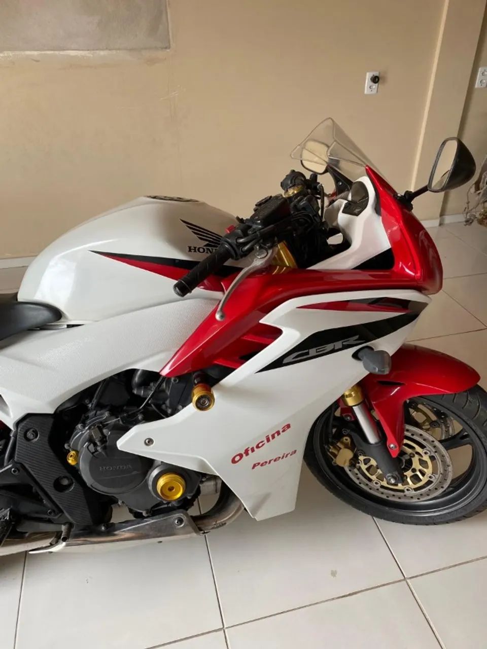 Cbr 600f 2014 - Foto 3