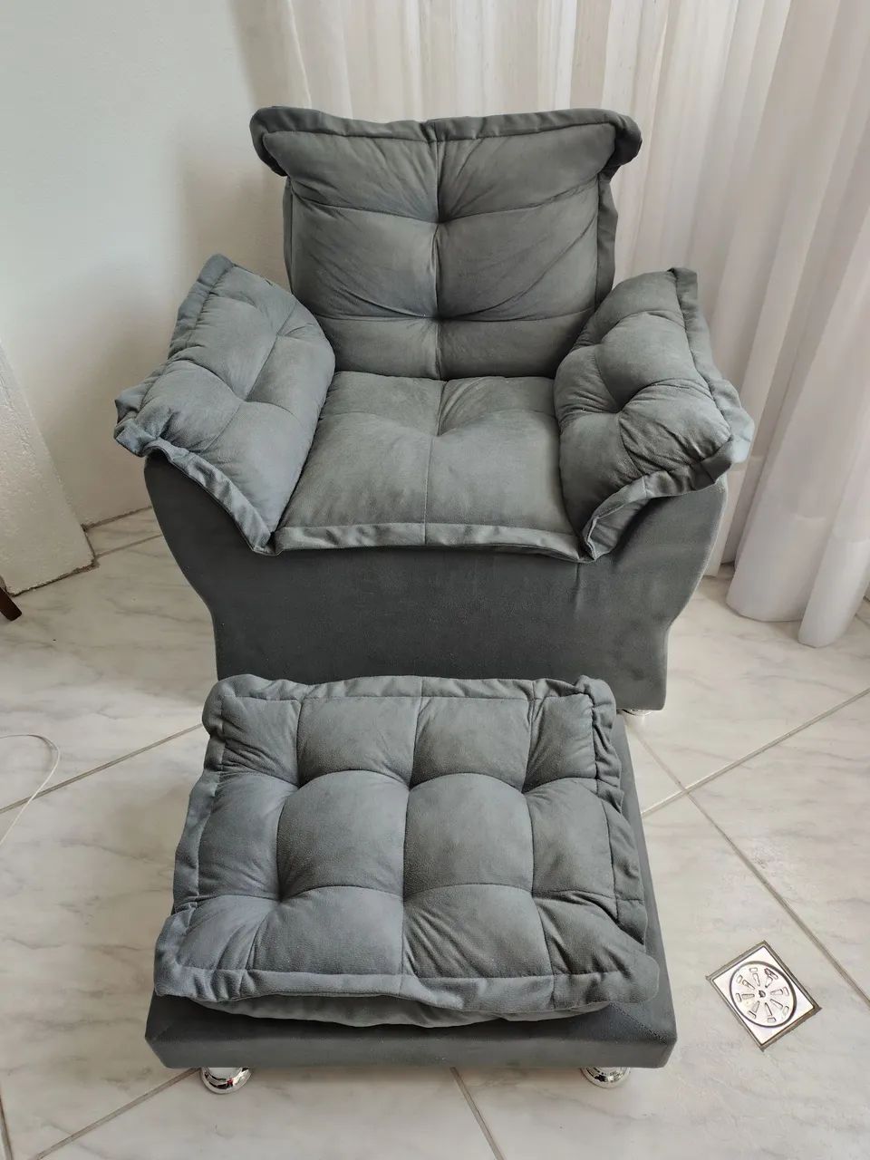 Poltrona com puff para os pés  - Foto 3