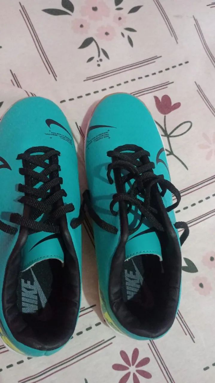 VENDO CHUTEIRA SOCIÉTÉ NIKE 
