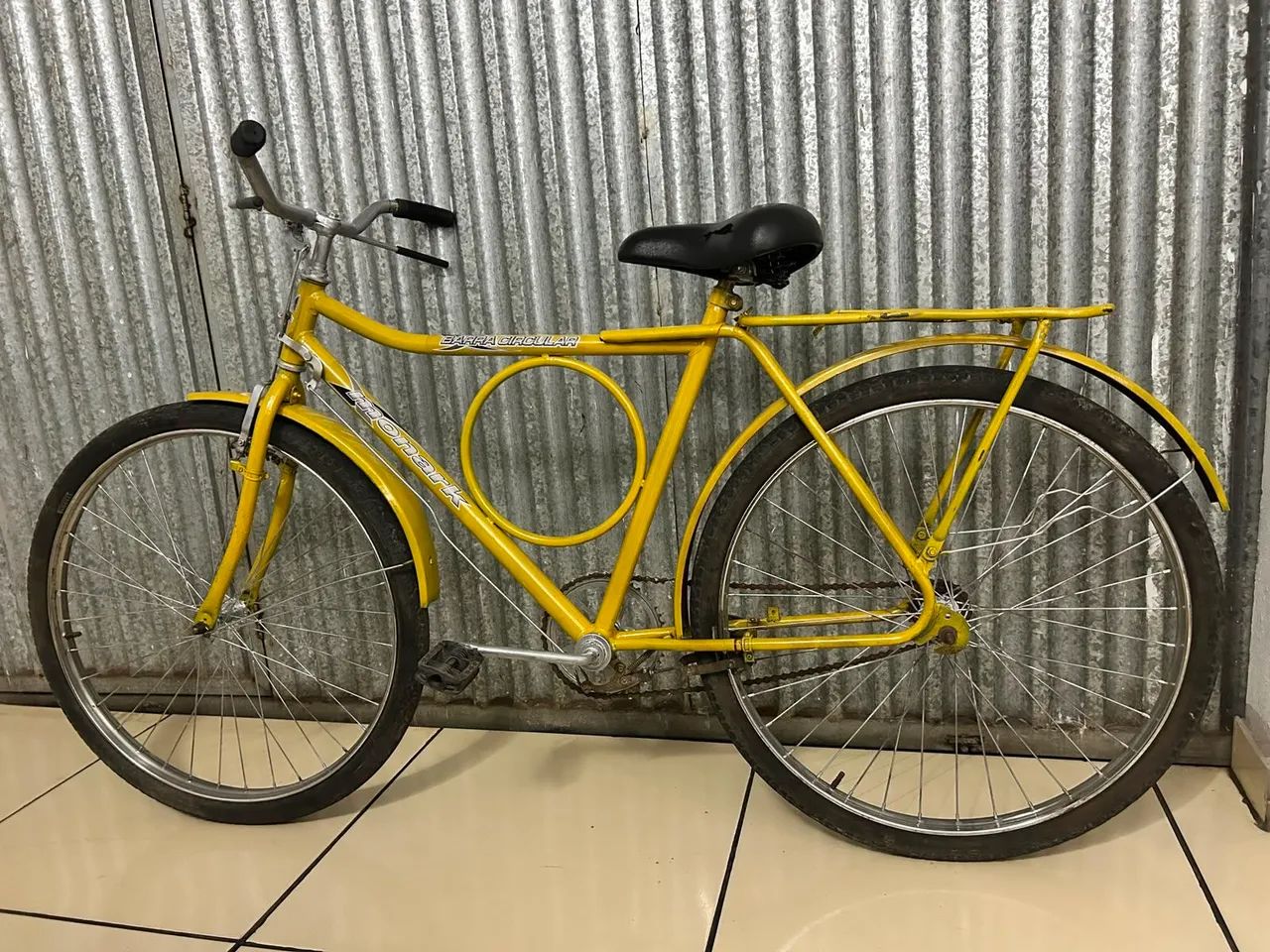 Bicicleta Monark Barra Circular Amarela - Clássica e Resistente - Foto 5