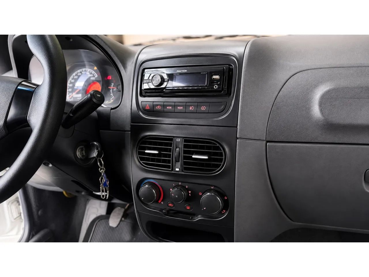 Fiat Strada Working Hard 1.4 Fire Flex 8V CS 2018 - Foto 4