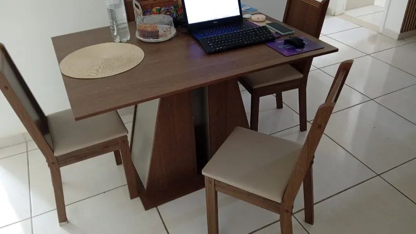 Mesa de Jantar 4 lugares 