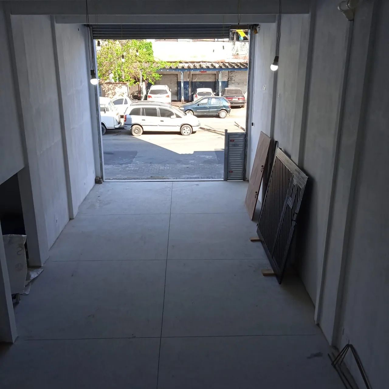 ALUGO LOJA, V. DE CARVALHO, 140m2 e mezanino - Foto 2