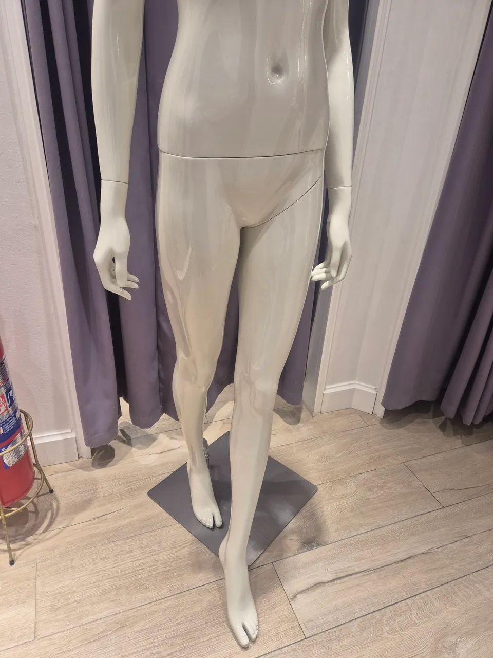 Manequim feminino  - Foto 3