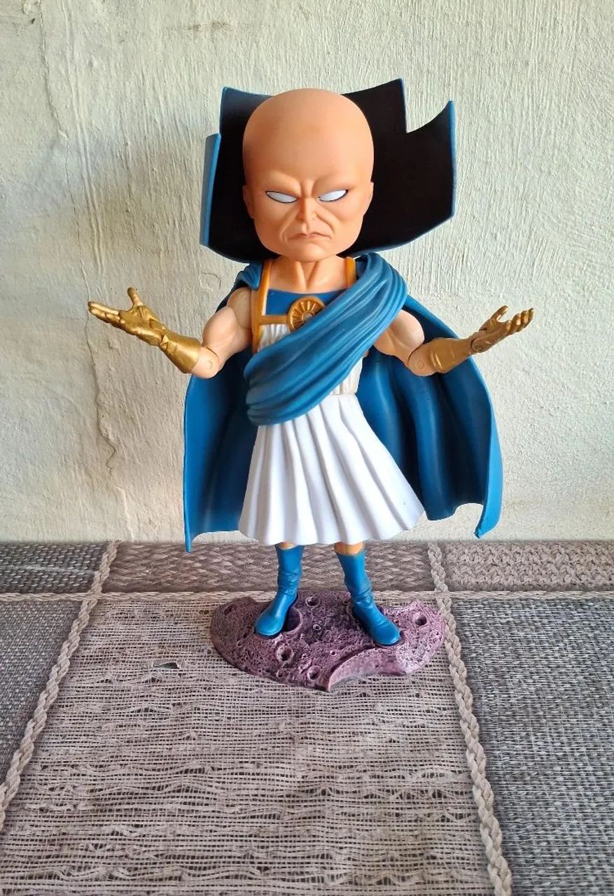 Vigia Marvel Select original 