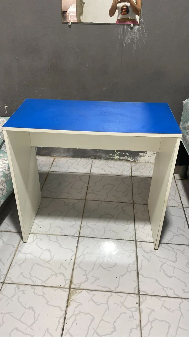 Mesa de estudo401231712963143681