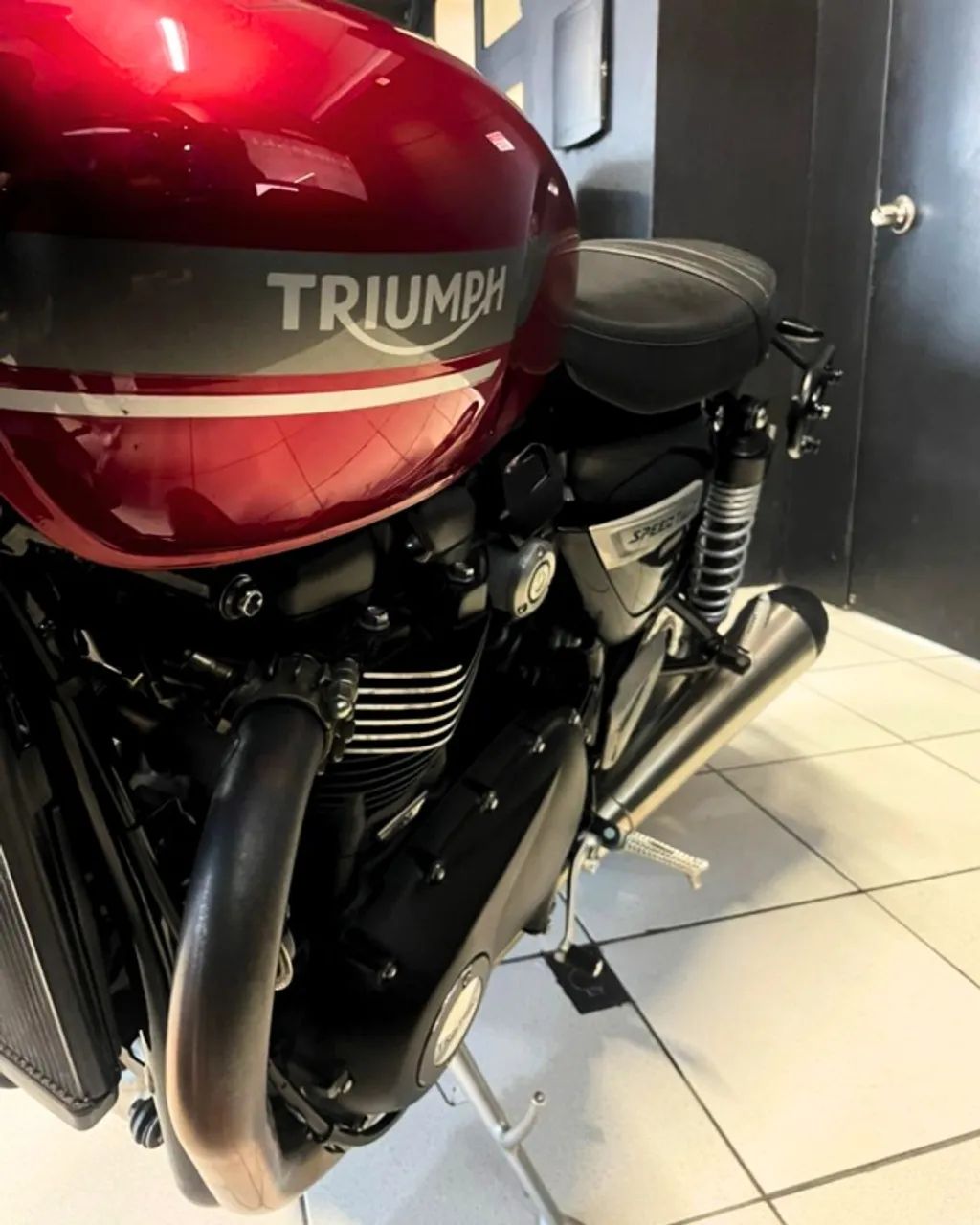 TRIUMPH SPEED TWIN 1200 2022 - Foto 2