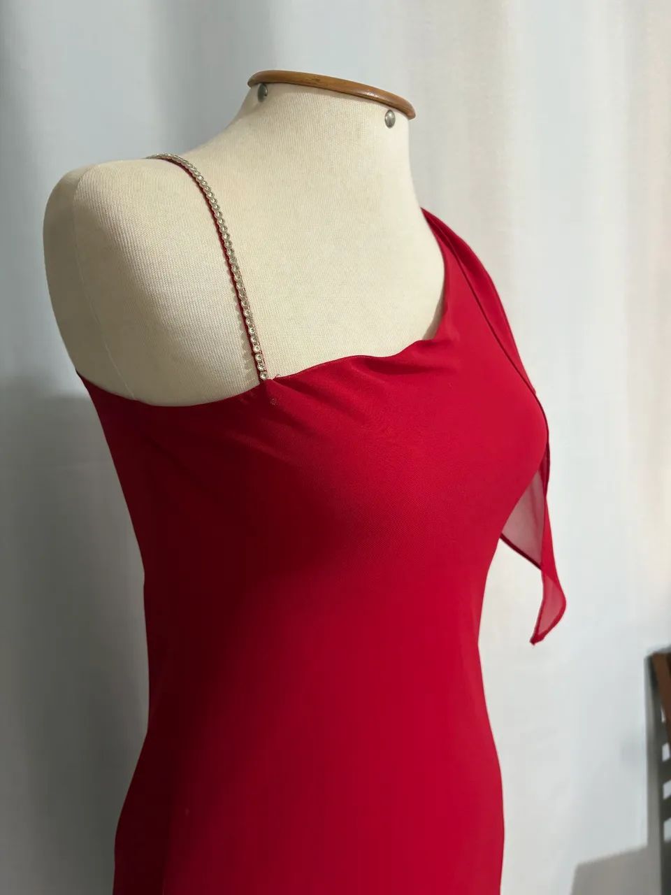 Vestido Midi Vermelho - Tamanho P  - Foto 2