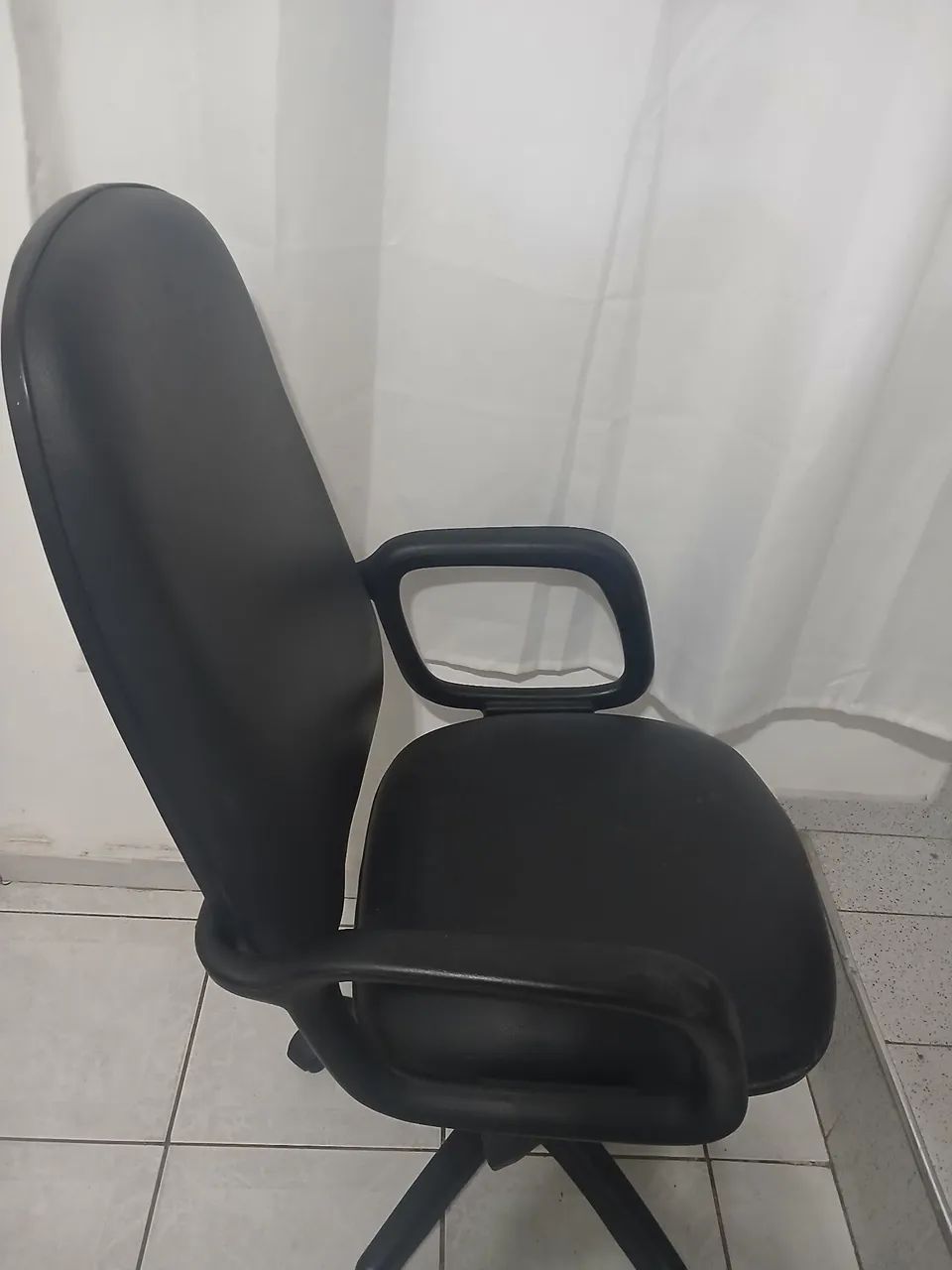 Cadeira pra escrit ório  - Foto 2
