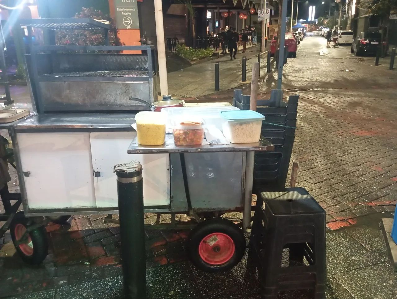 Carrinho de churrasco pronto pra trabalhar valor 1500 reais  - Foto 2
