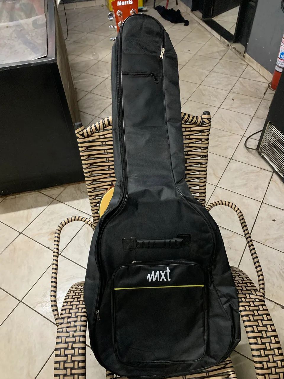violão elétrico 