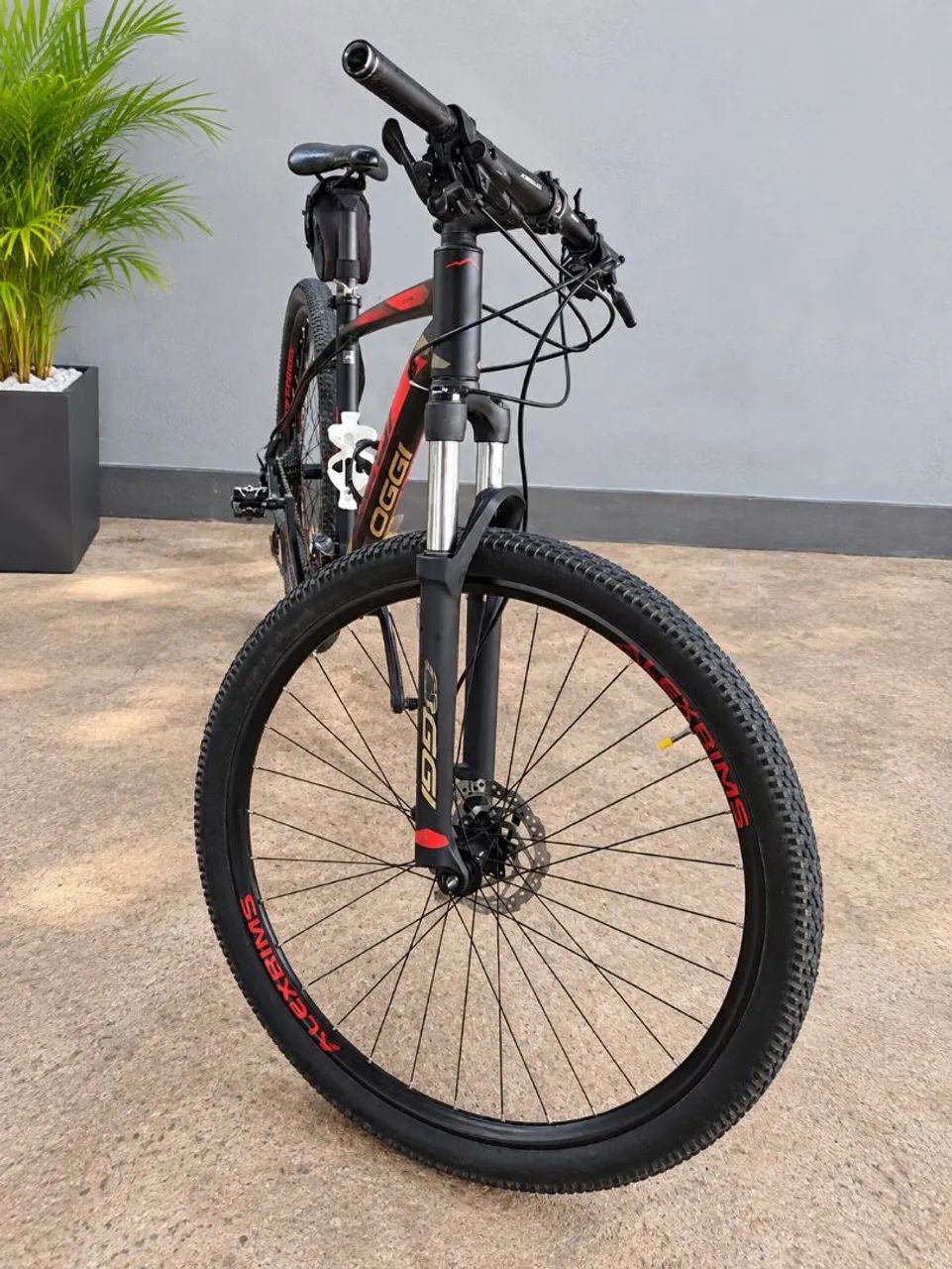 Bicicleta MTB Oggi 7.0 