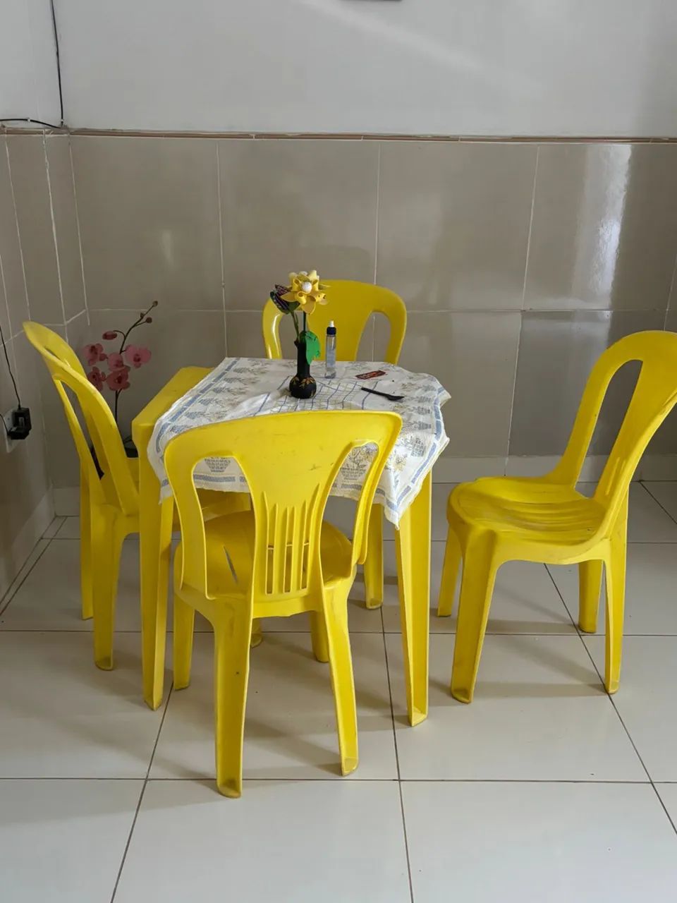 Vendo jogo de mesa completo 
