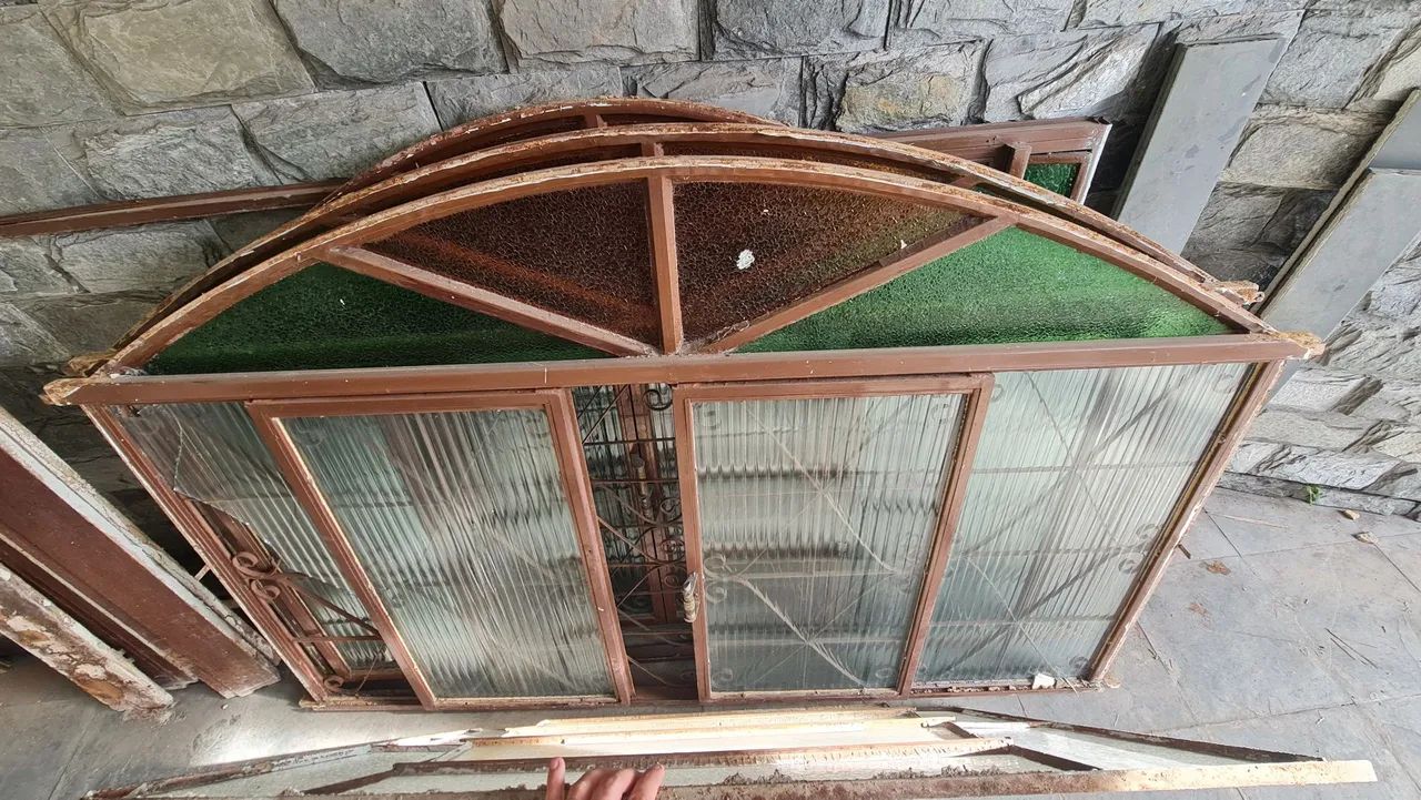 Vendo portas e janelas435654549486315521