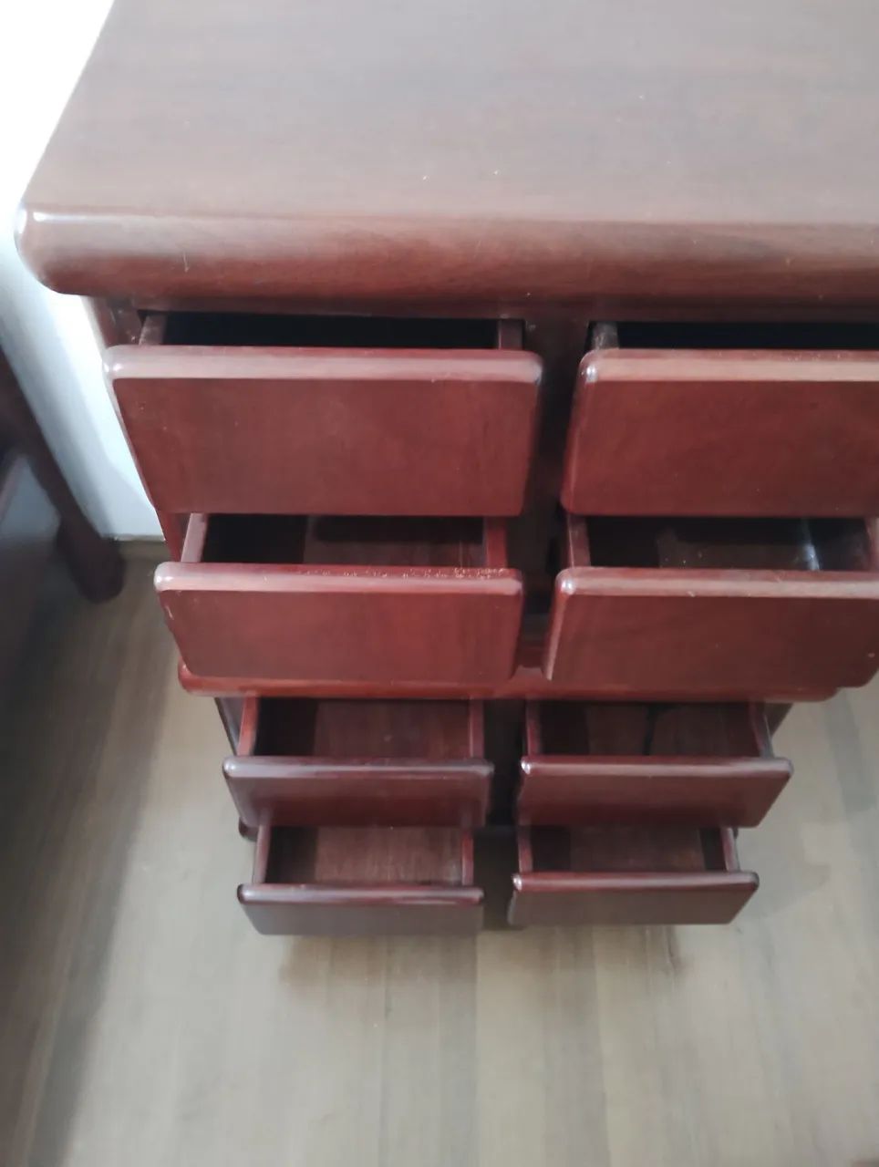 Mesa de cabeceira de mogno  - Foto 2
