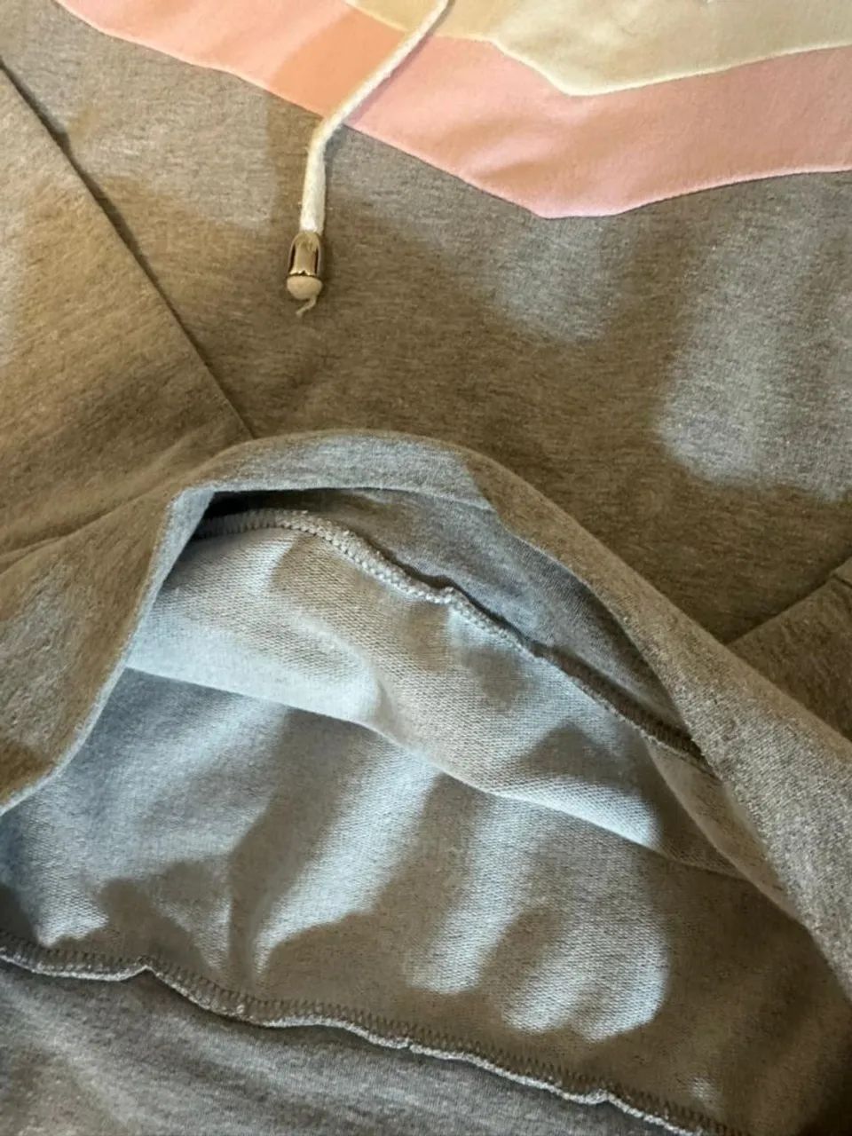 Moletom feminino cinza com capuz - Foto 2