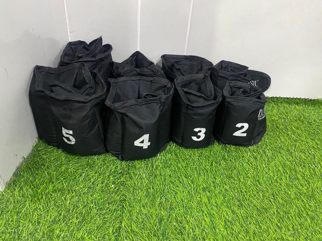 Vendo jogo de caneleiras semi novas 