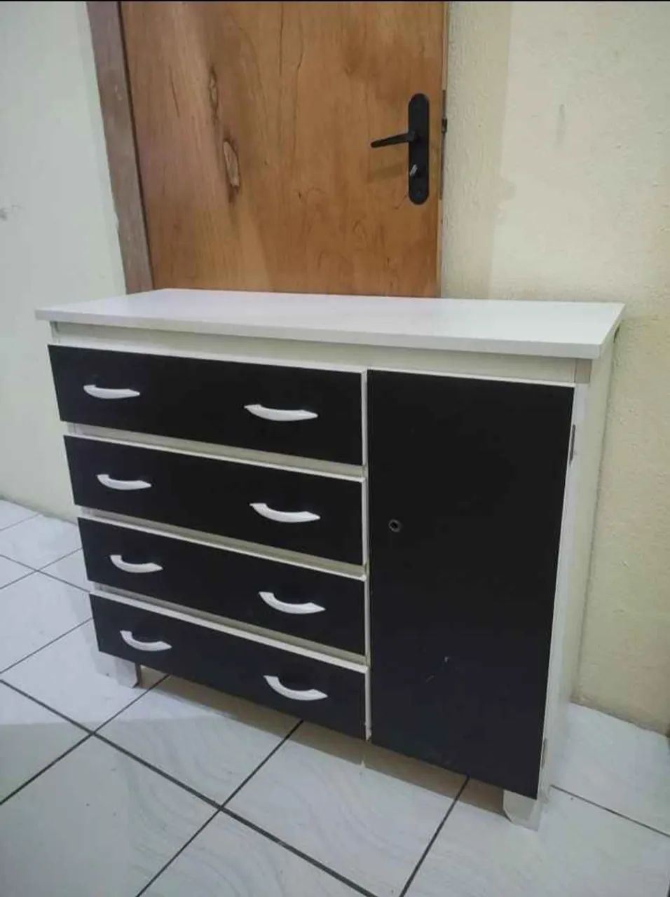 CÔMODA (VENDA E TROCA)