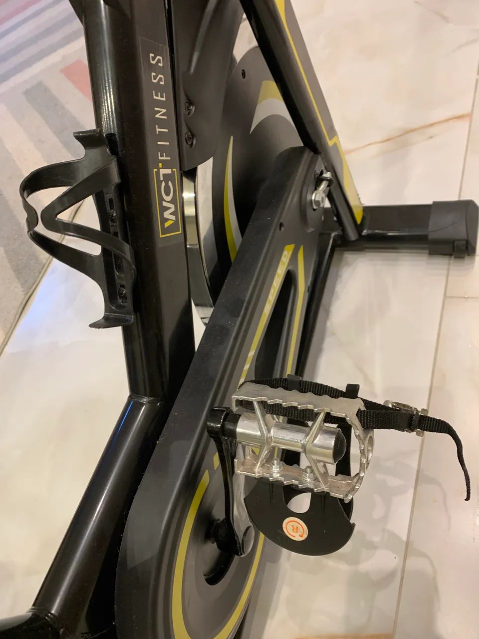 Bicicleta Ergométrica Profissional  - Foto 4