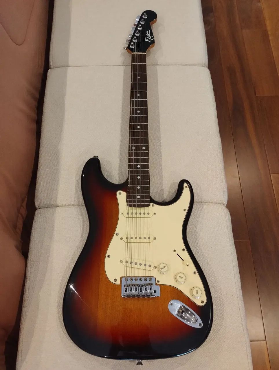 Guitarra - Foto 3