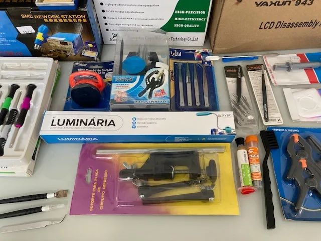 Kit para reparos Celular, mesa separadora, conj. solda e fonte yaxum c/ vários acessórios - Foto 3