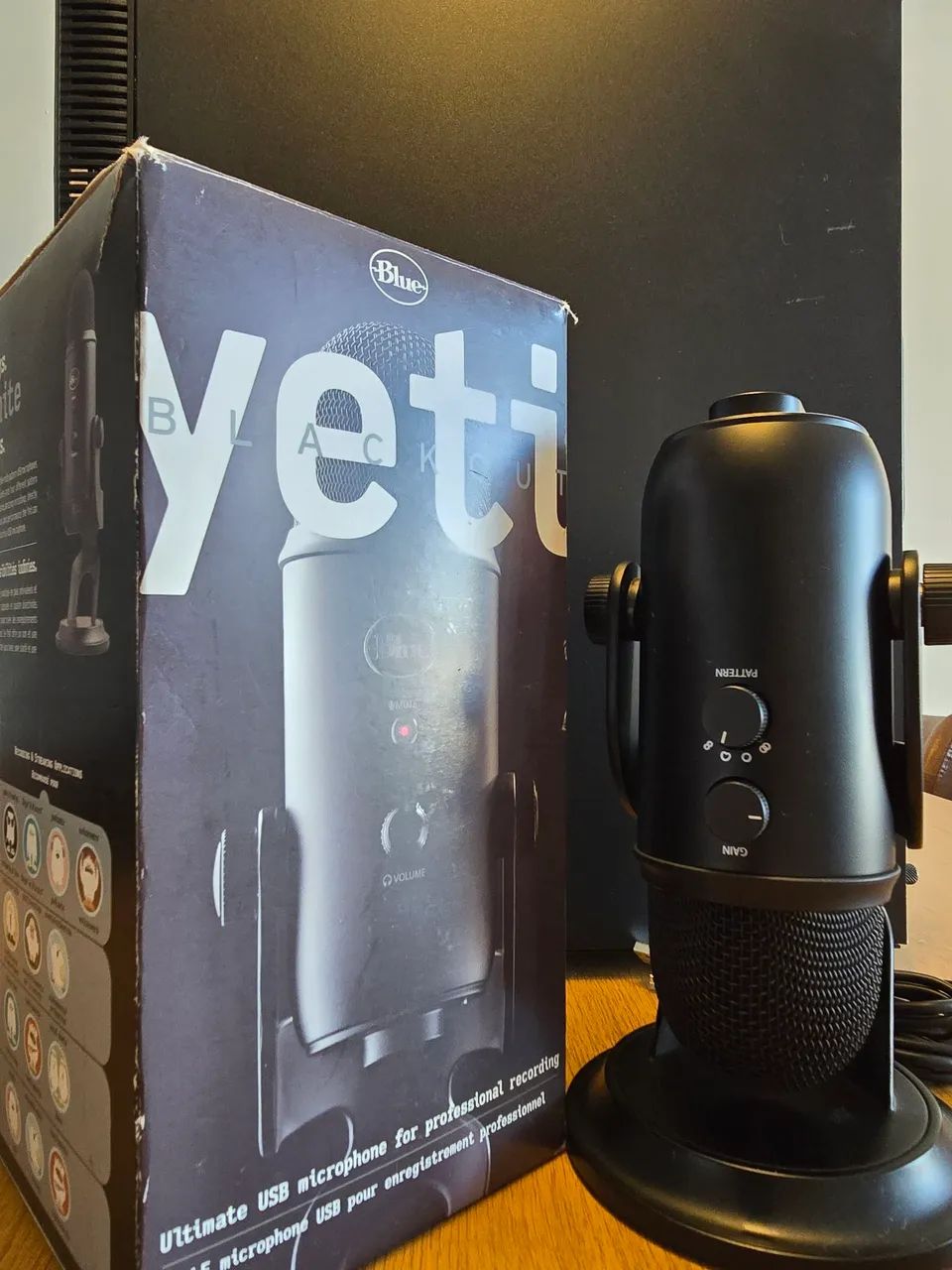 MICROFONE LOGITECH BLUE YETI BLACKOUT  - Foto 3