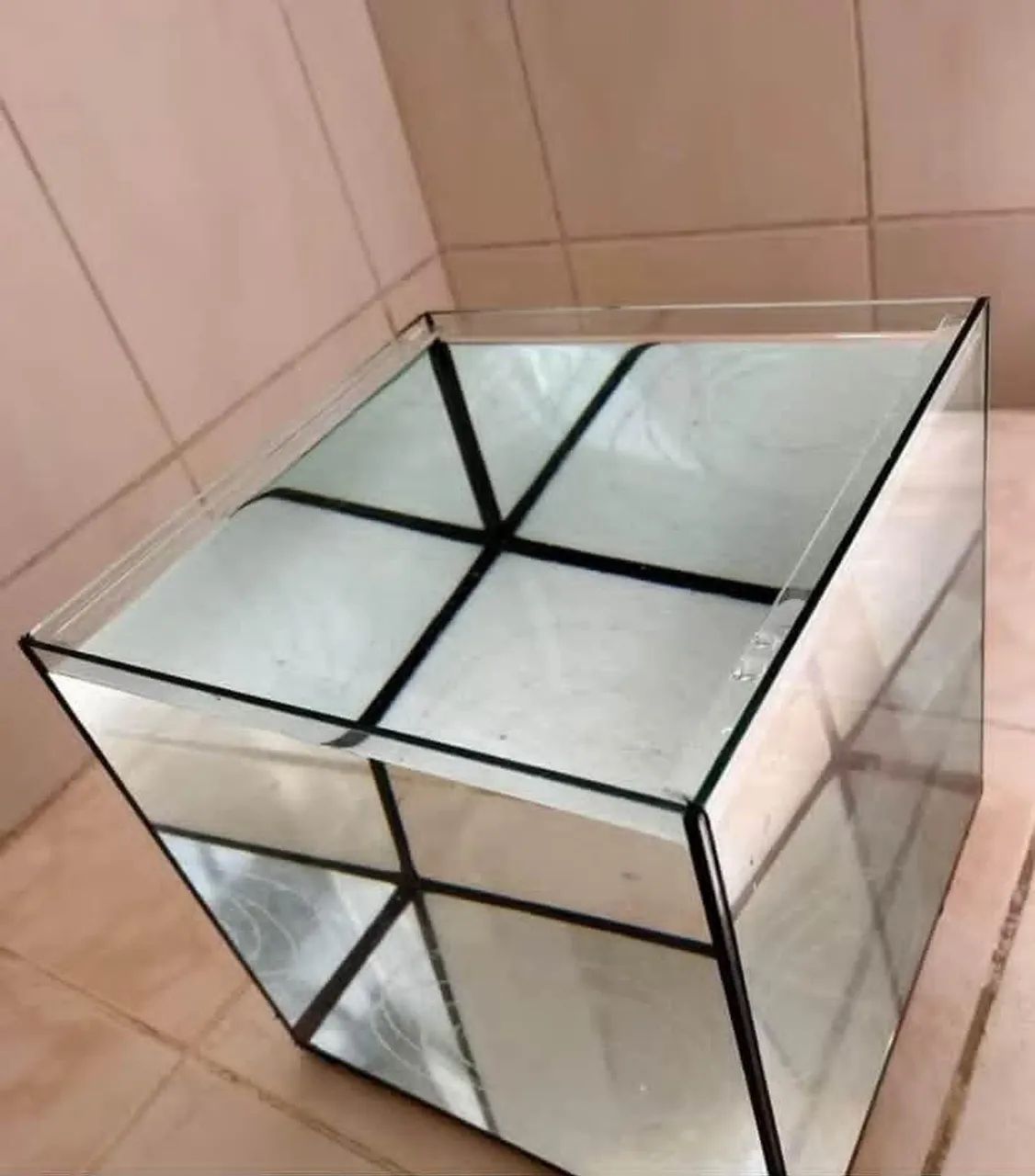 Aquário em perfeito estado 