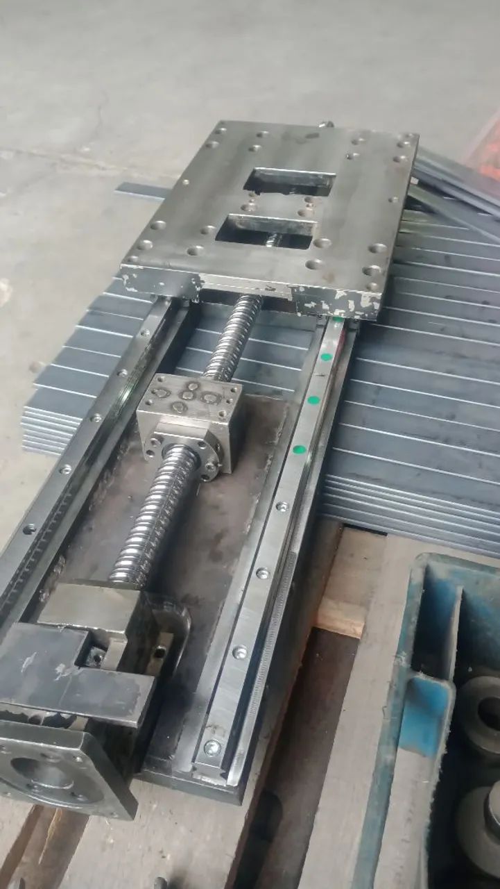 Técnico em CNC (router), (laser)