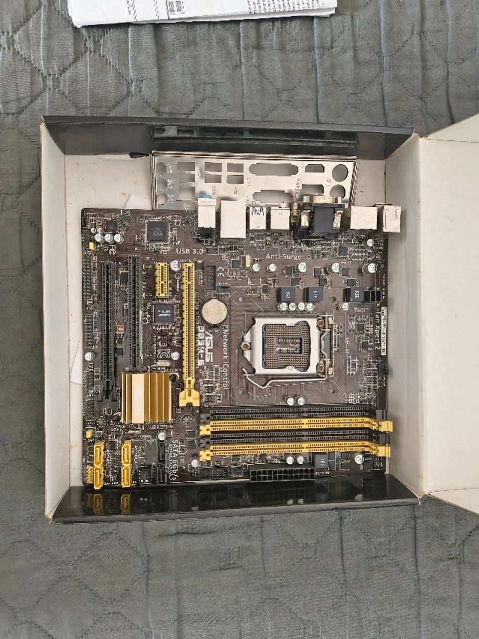 Placa mãe para retirada de peças