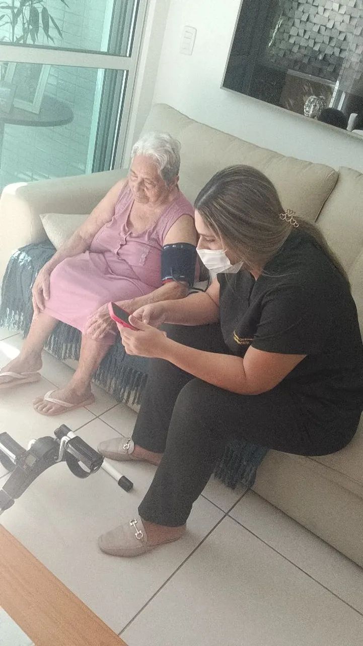 Cuidadora de idosos e acompanhante hospitalar com experiência  - Foto 2