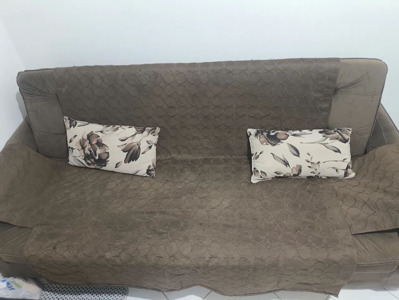 Vendo sofá cama.