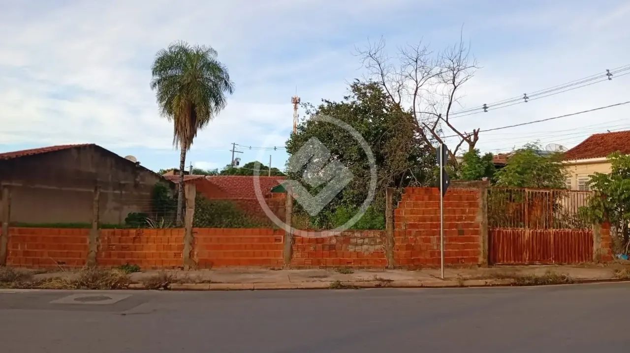 terreno próximo avenida do CPA codigo: 267770