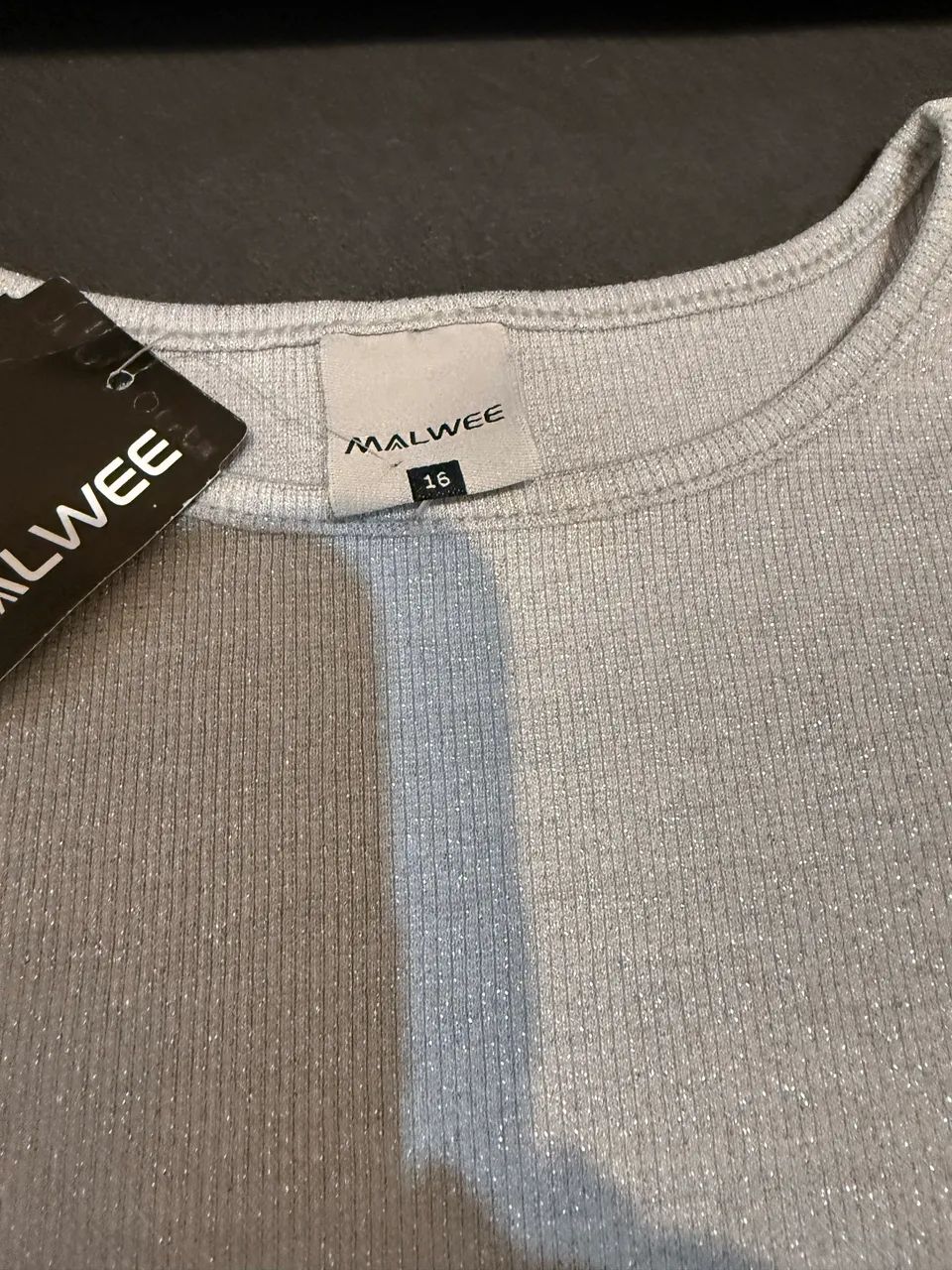 Conjunto blusa e saia Malwee - Foto 2