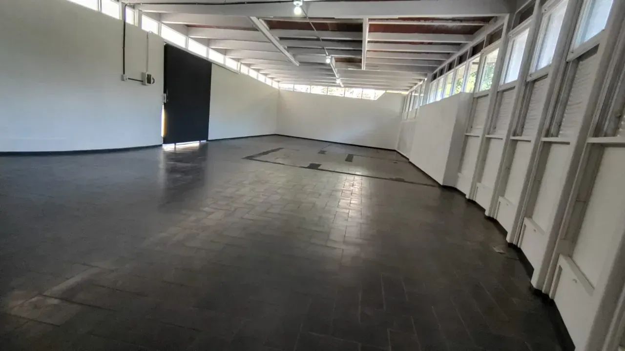 Galpão área total 350m² - Estrada Mineira - Foto 2