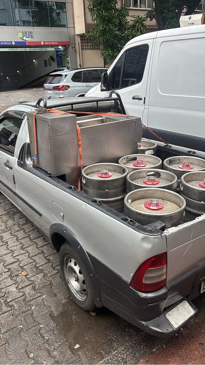 ? FRETES E PEQUENAS MUDANÇAS - STRADA ?