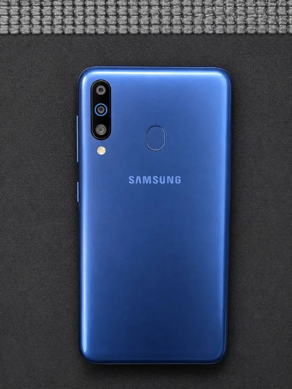 SAMSUNG M30