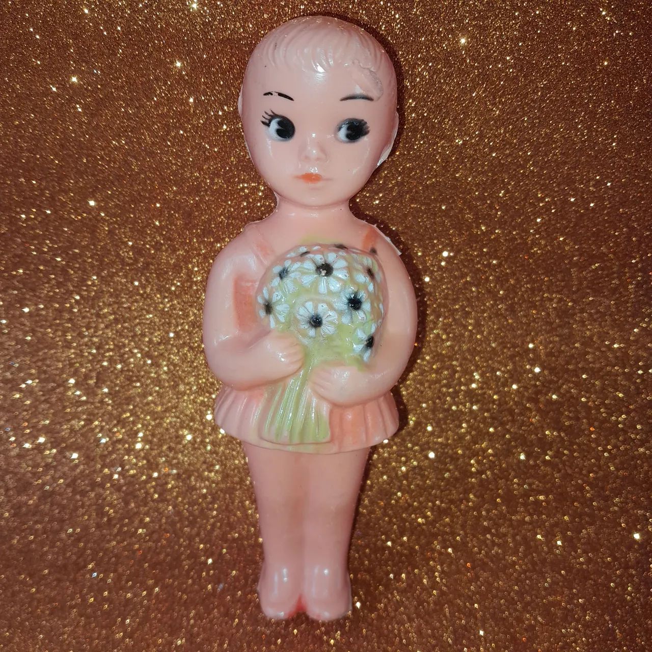 Boneca florista antiga década de 1970