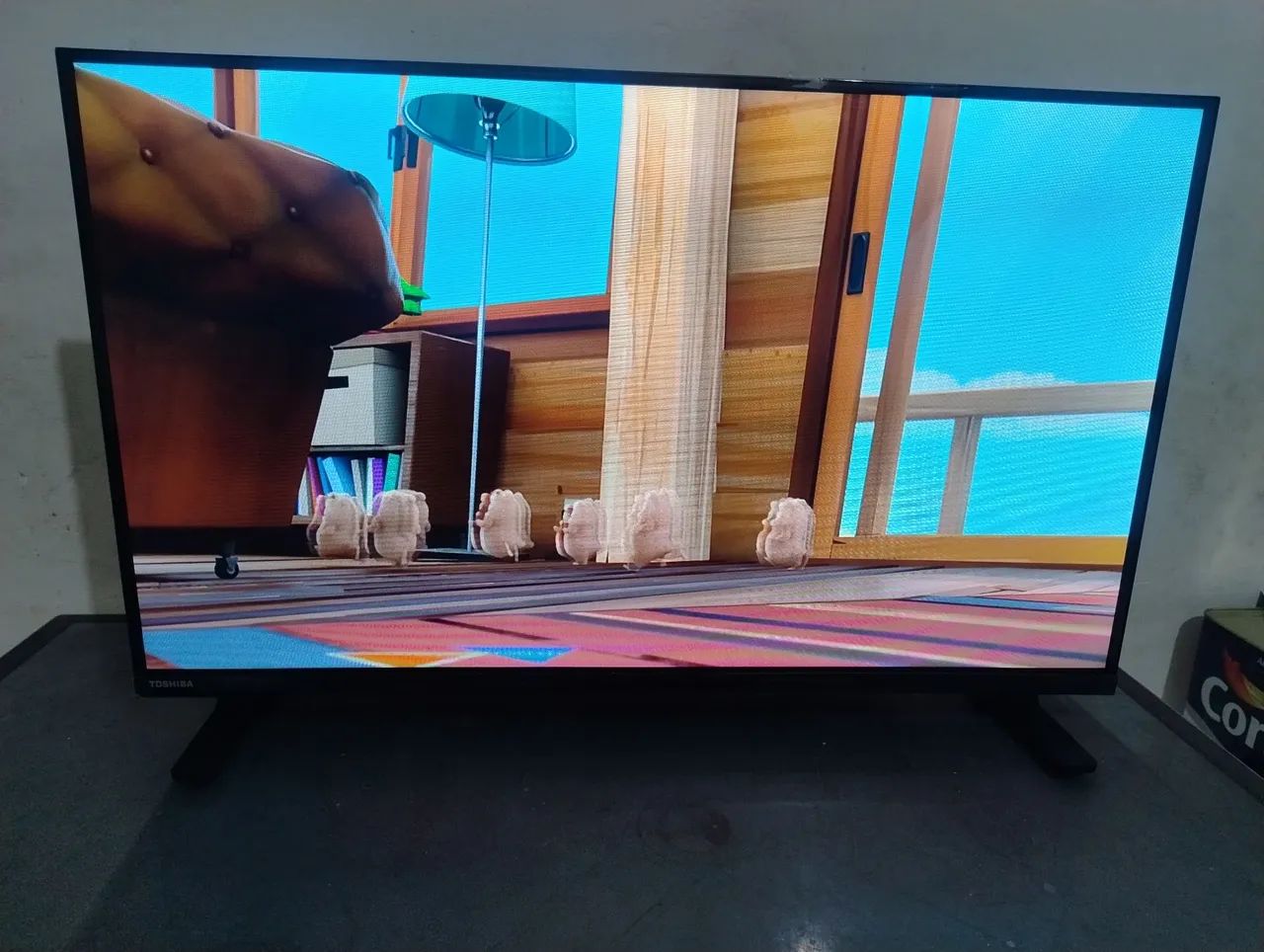 Tv Toshiba 32 polegadas smart borda infinita na garantia ainda  - Foto 2