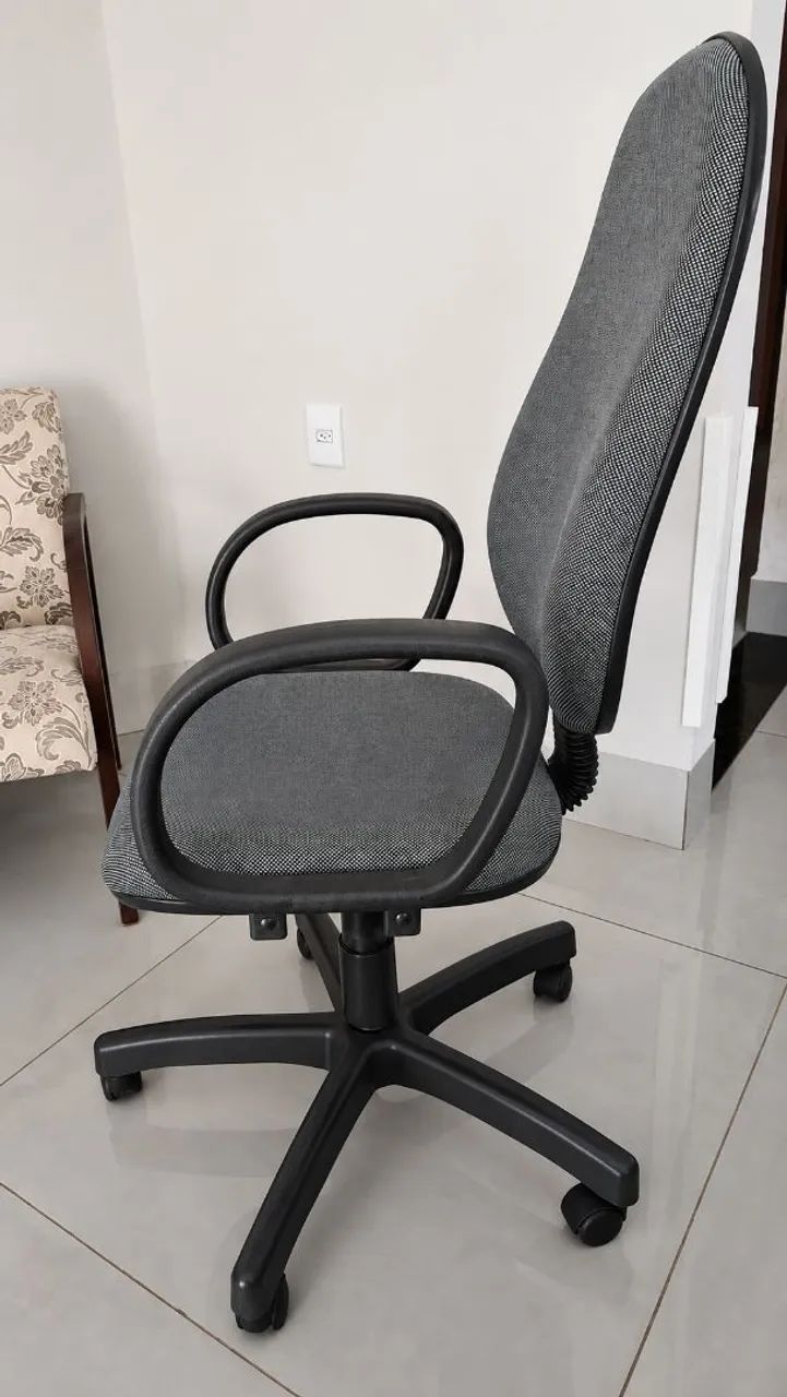 Cadeira de escritório - Usada - Foto 2