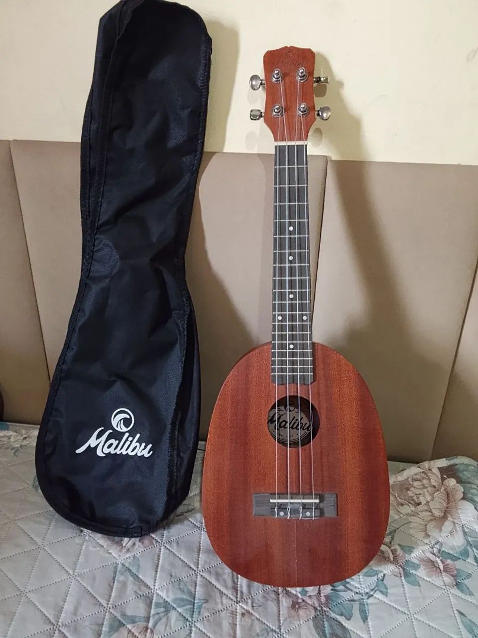 Ukulele Malibu  - Foto 3