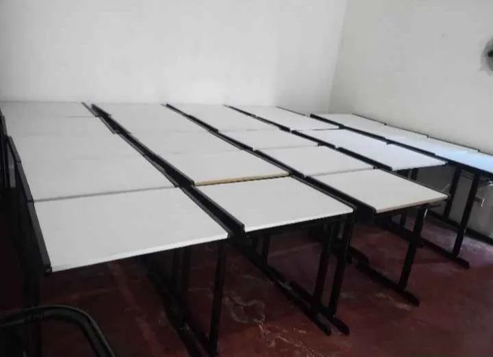 Mesinhas escolares  - Foto 4