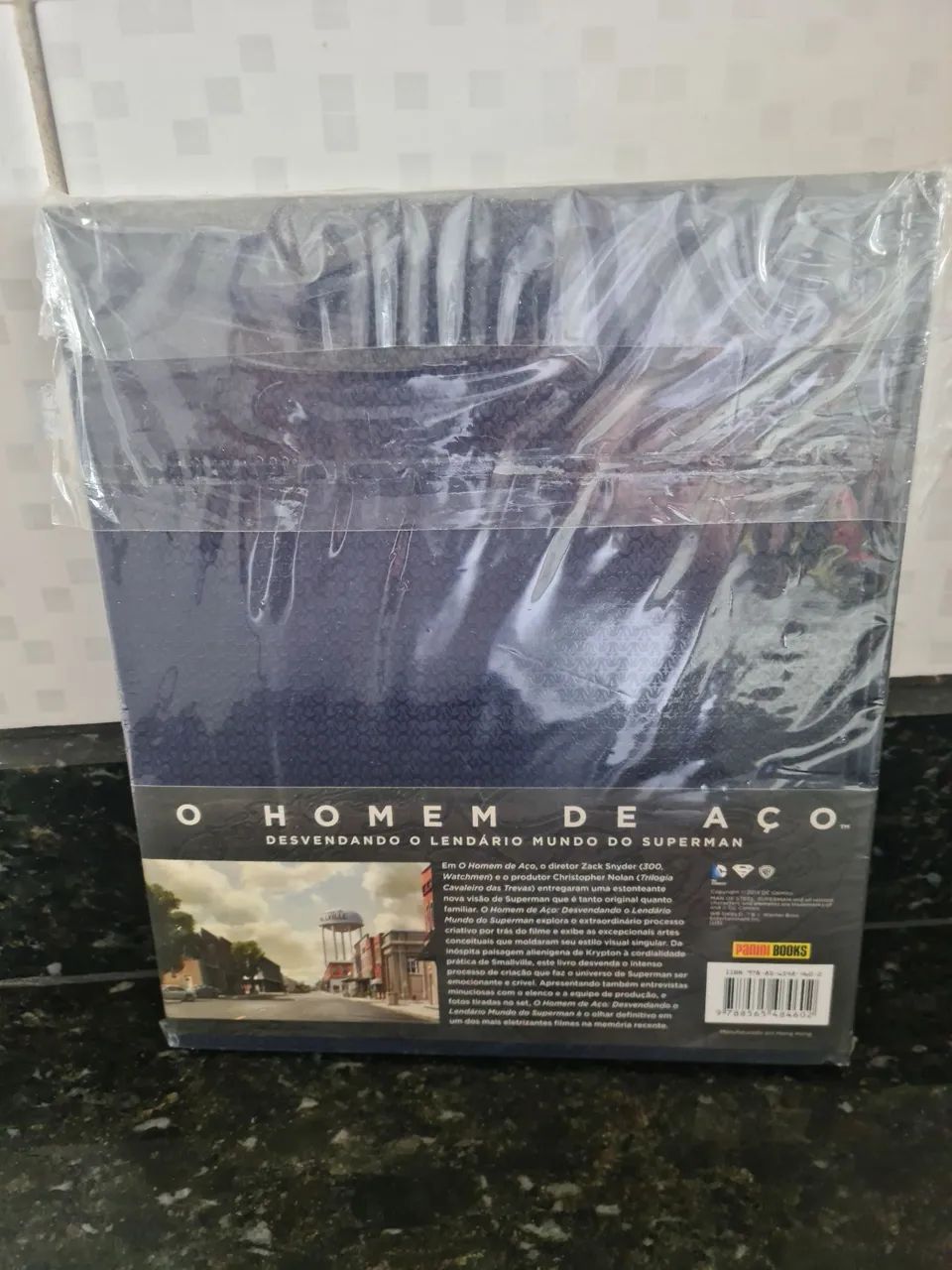 Livro o homem de aço  - Foto 3