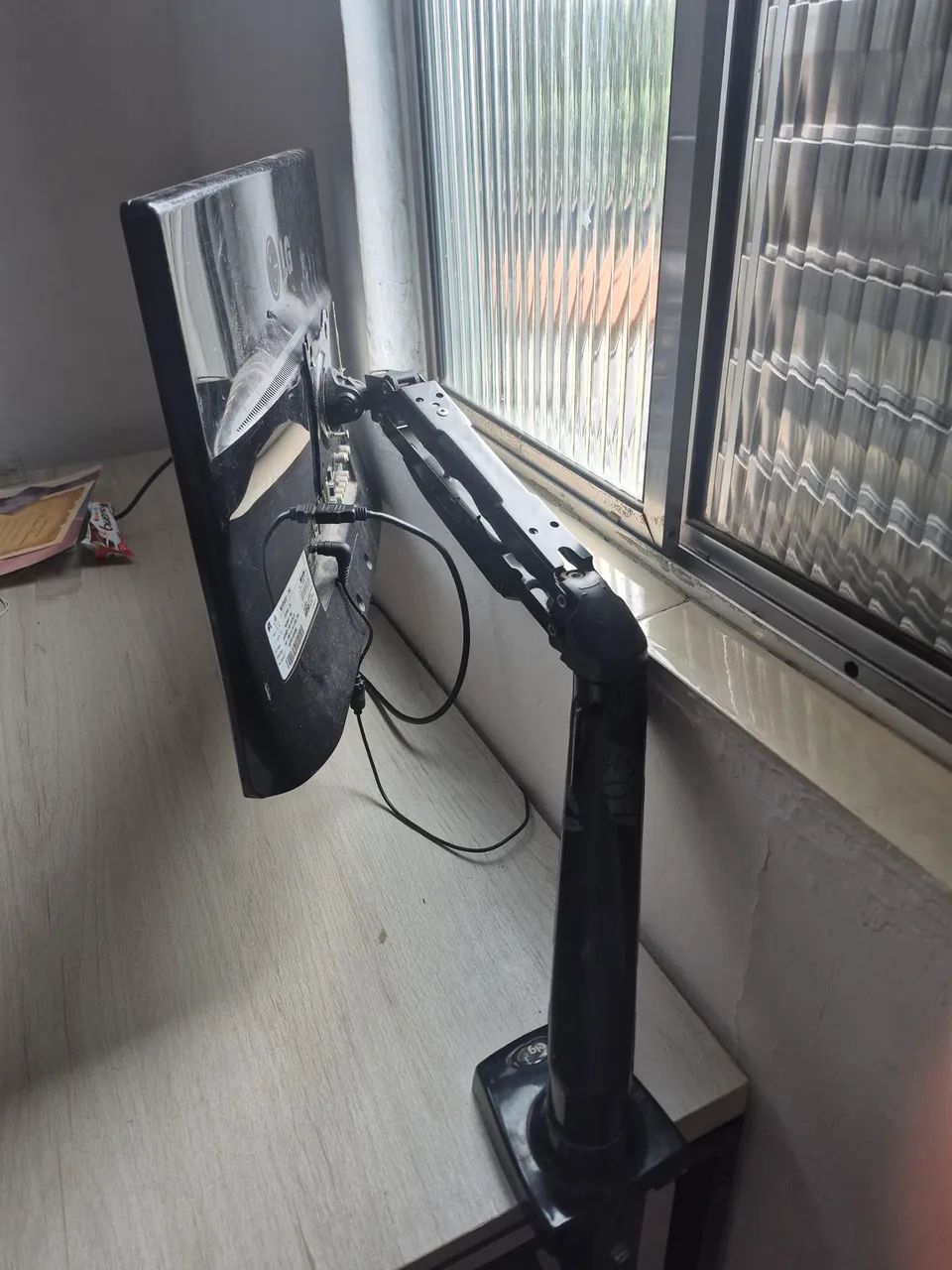 Braço Articulado para Monitores e TV - Foto 3