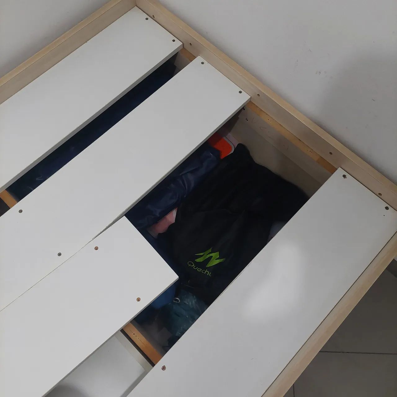 Cama de solteiro com gavetas - Tok Stok  - Foto 4